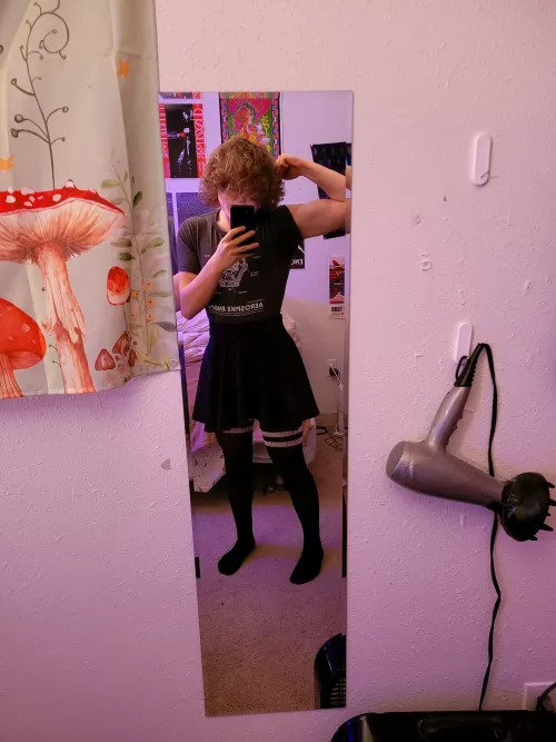 Do you like femboys who are stronger than you?