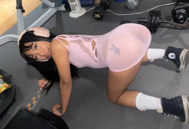 (f) lets get all wet n sweaty