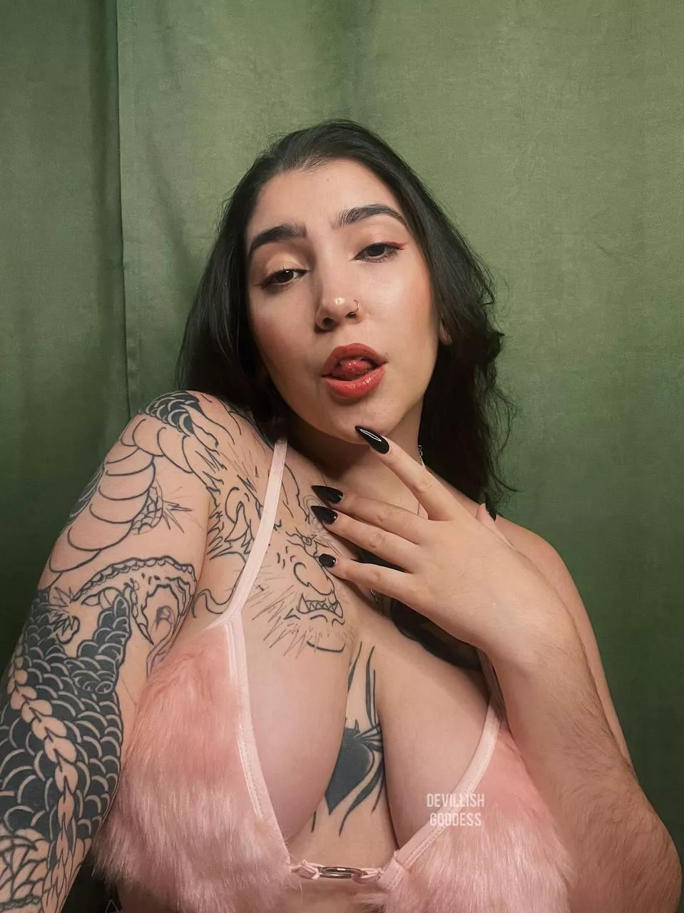 Feel My nails gently scratching your tender brain