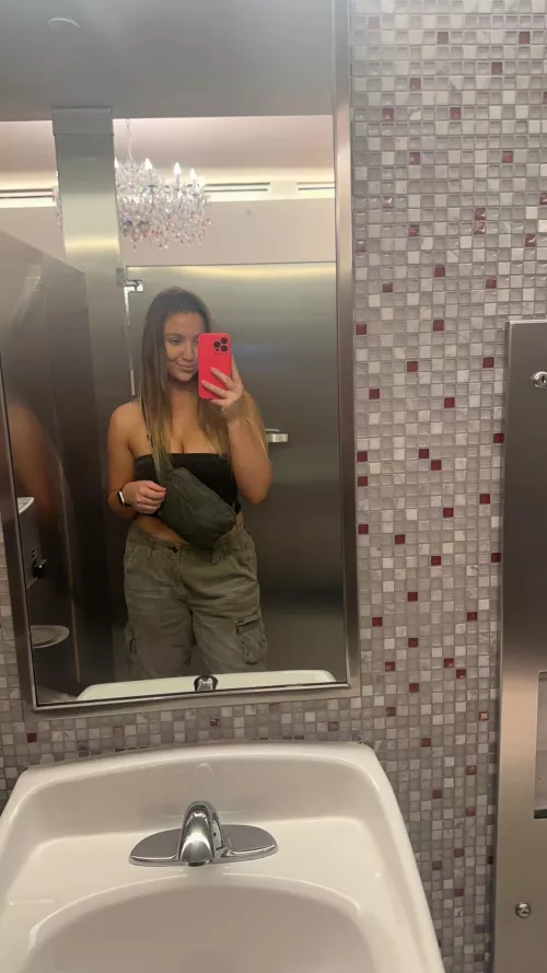 Felt cute might delete later idk🥰