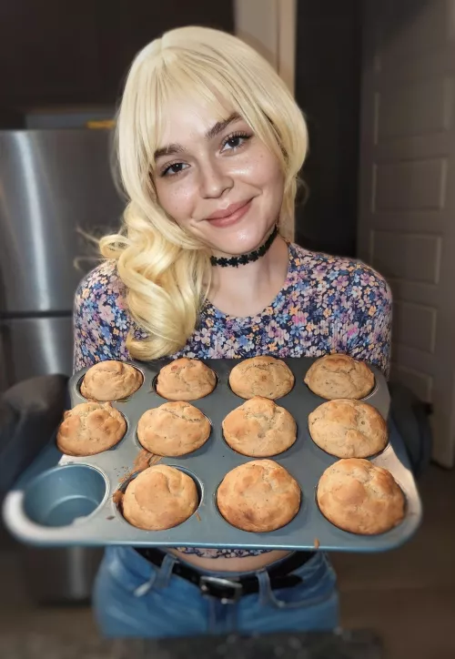 Hi, I'm new here, I hope you like muffins.