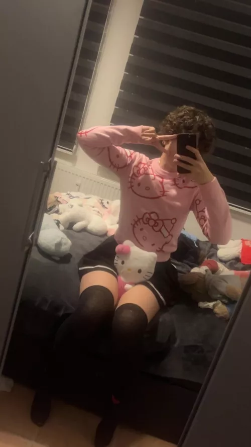 I love hello kitty so much I just got a new sweater what do you think? :3