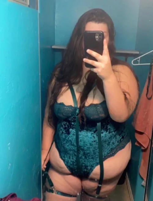 I’m all for the hot shit but i’m also a cool ass person, let’s be homies 🫶🏻😏