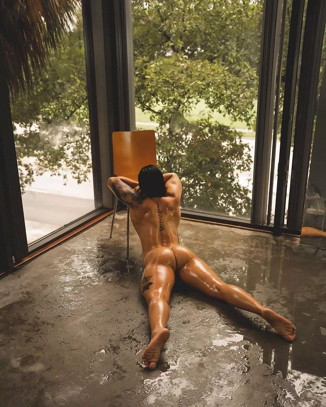 Imagine leaving a muscle girl like this after you’ve broken her and made her your bitch