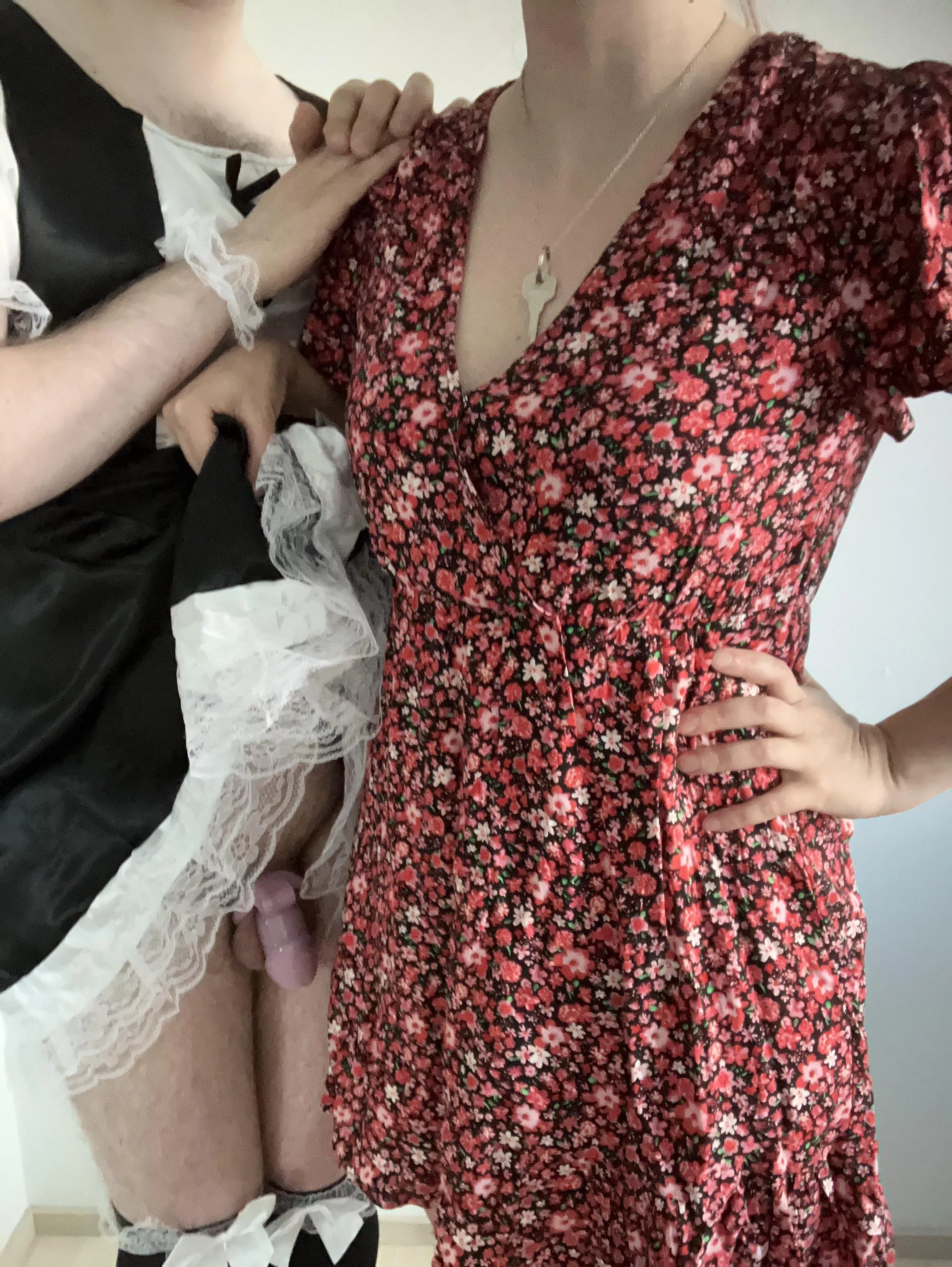 Look at that! That's one lucky sub I [domme] have. Sissy training on going!