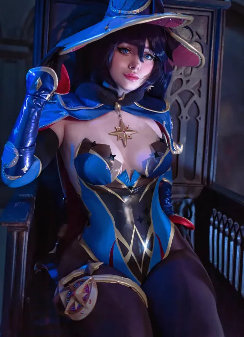 Mona cosplay by Ulichan