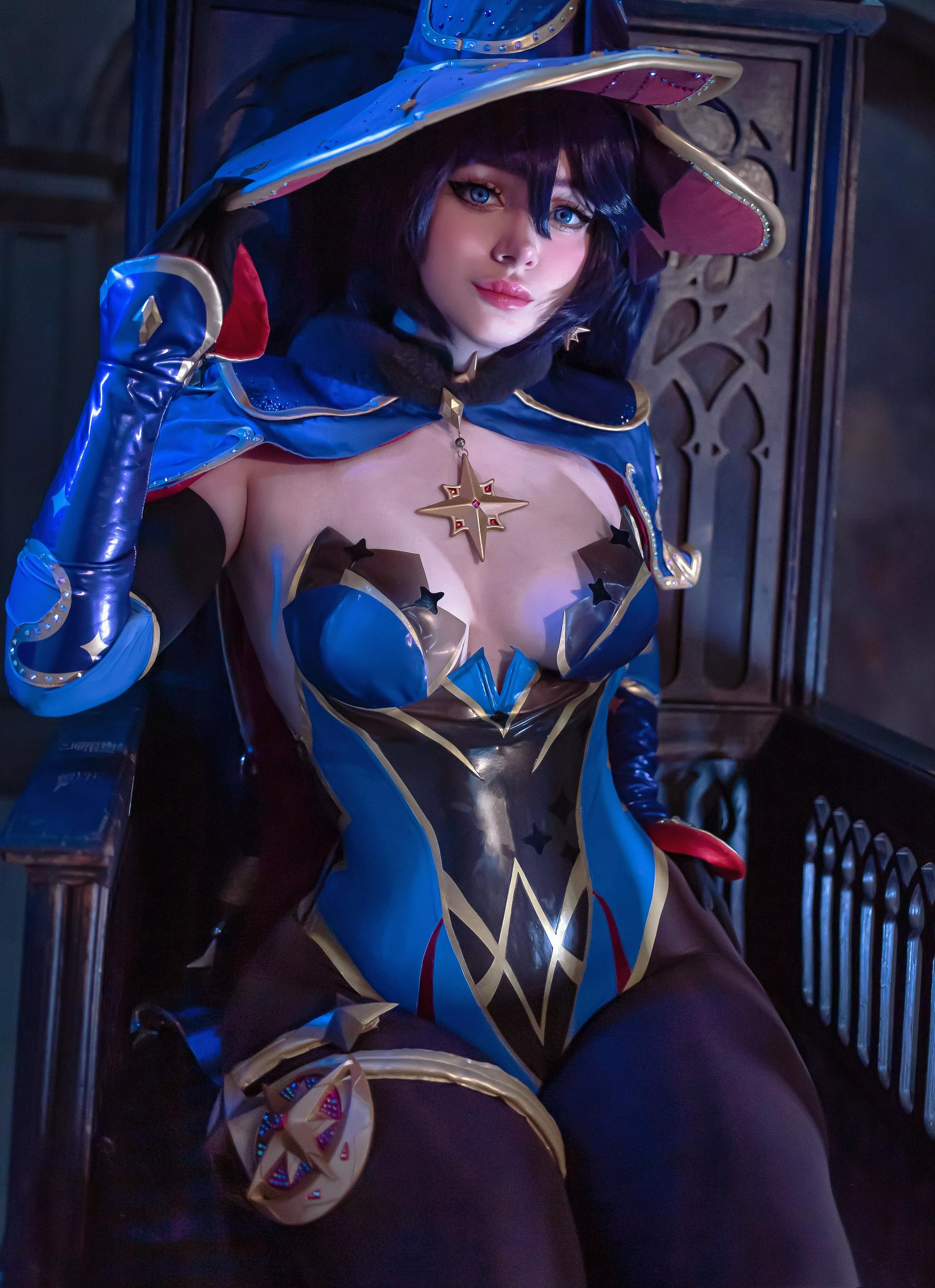 Mona cosplay by Ulichan