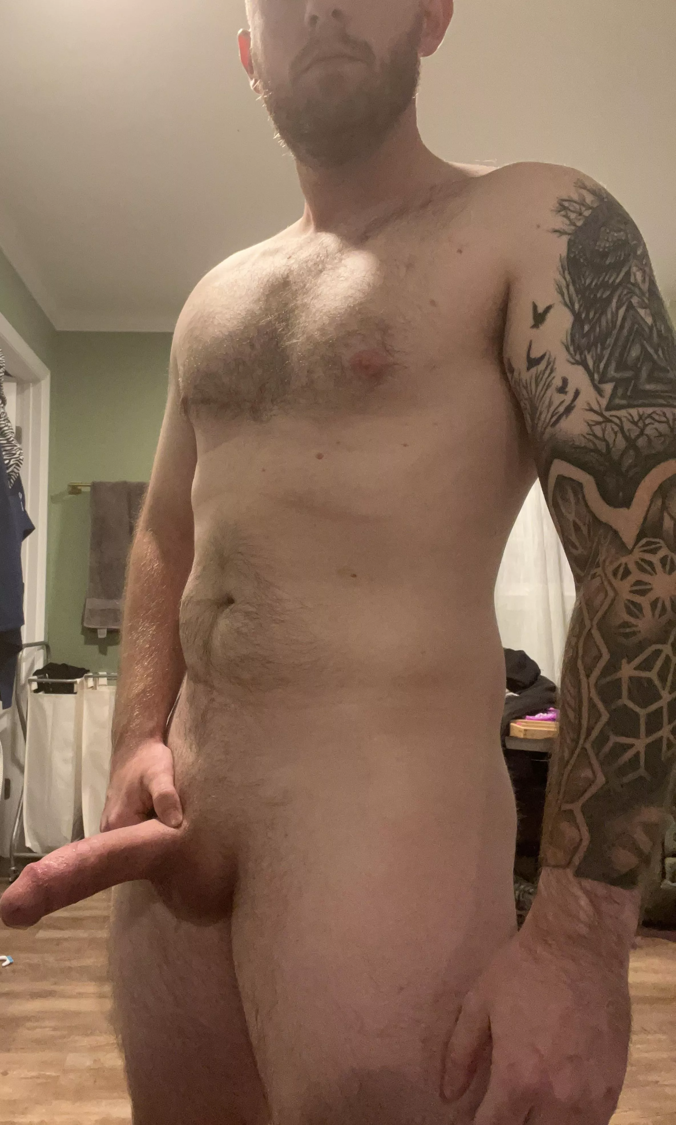 Not as ripped as some of the other studs on this sub but still confident 😏