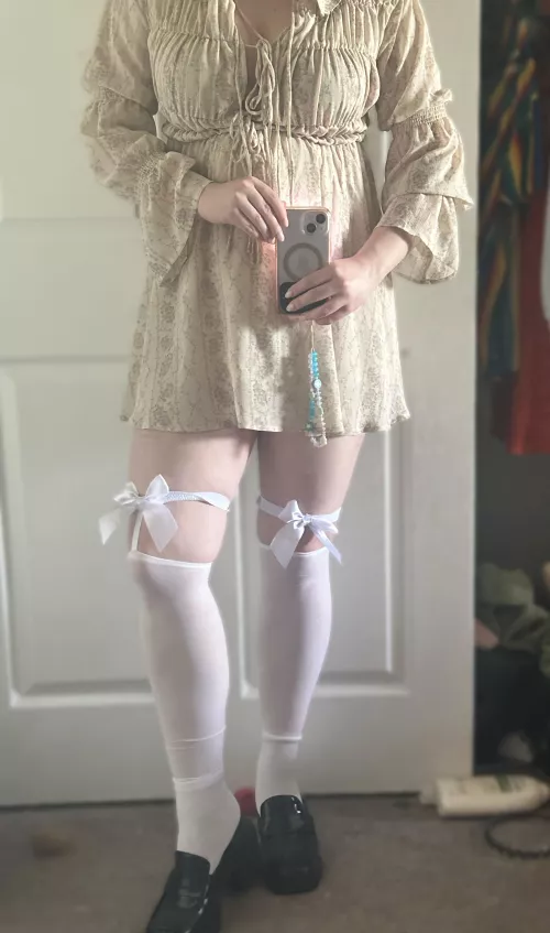 outfit for the aquarium today ;3