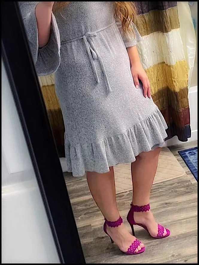 Pink lovelies 🩷 👠 (Jessica Simpson’s)