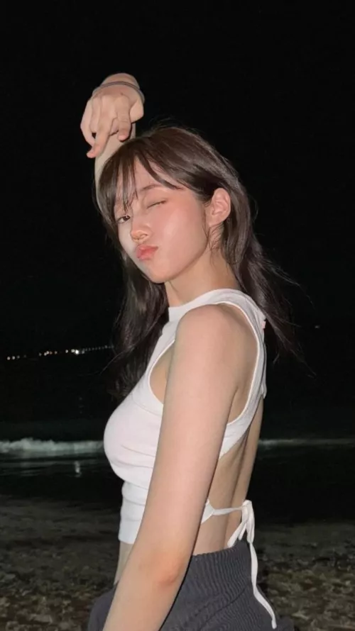 Roh yoon seo...Man!... She's really working out