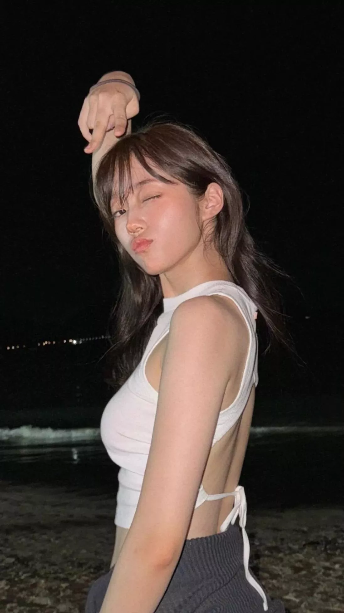 Roh yoon seo...Man!... She's really working out