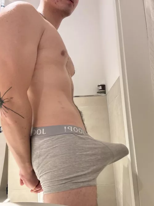 what do u think about my new grey boxers?