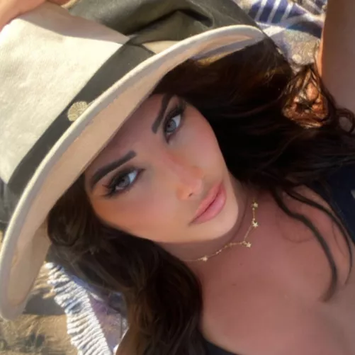 your brunette beach buddy