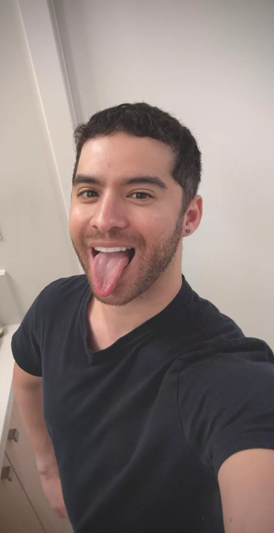 😜