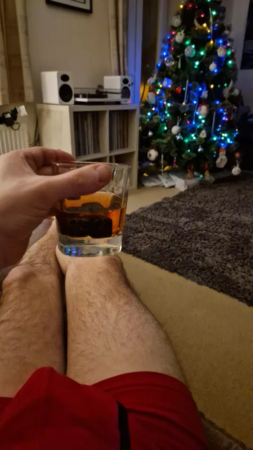 [45] this week marks one year since I last had sex. Cheers, Merry Christmas 😔
