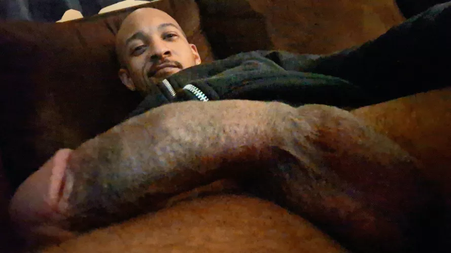 About to just start tellin ppl I'm straight. Since Ppl love fuckin liars anyway