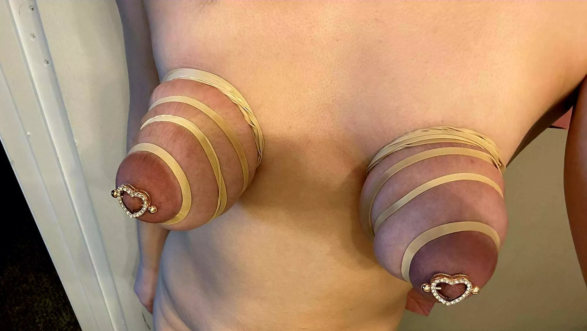 Bound tiddies!