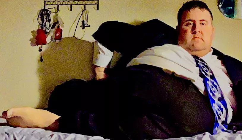 Burt Reynolds’s famous pose , from a chubby 43 yr old