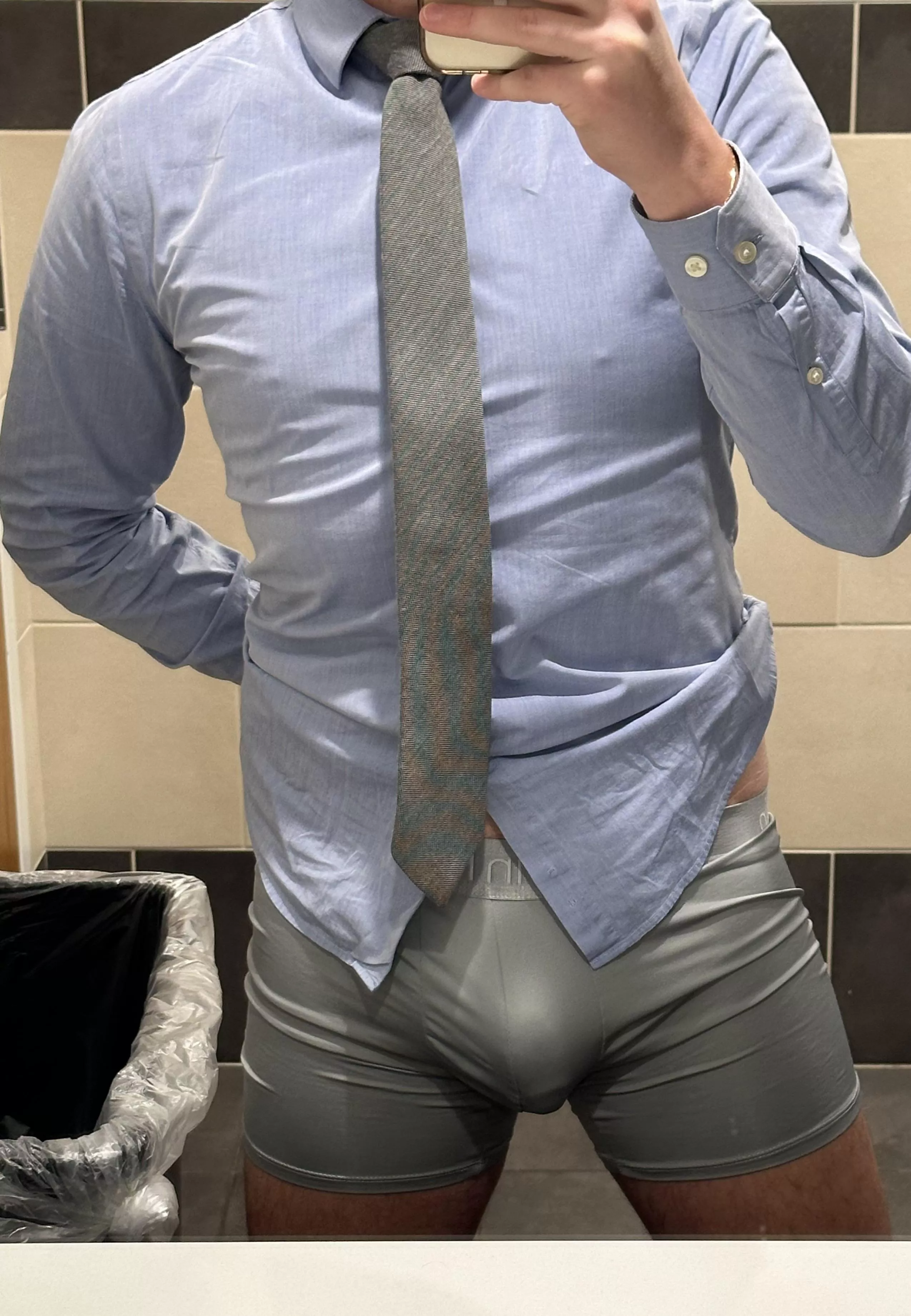 Calvin’s show my head outline. Love showing off.