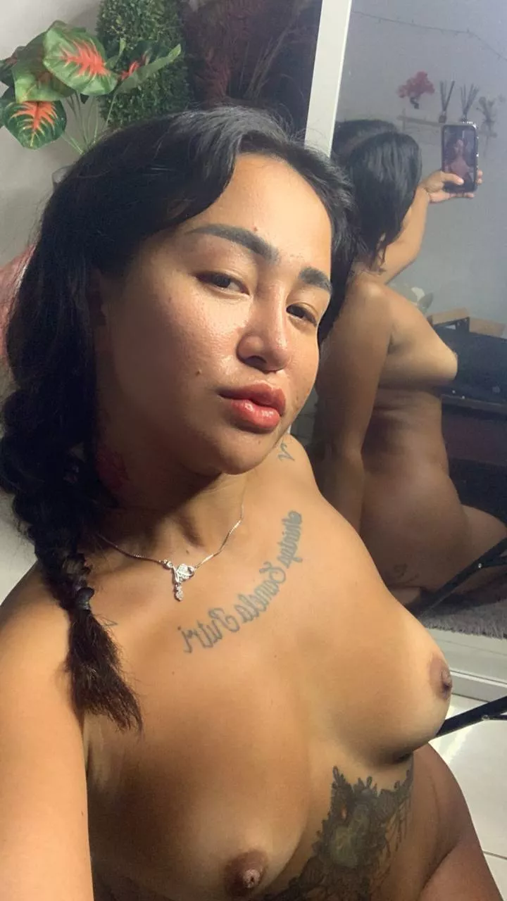 Can you see I'm a gym girl?