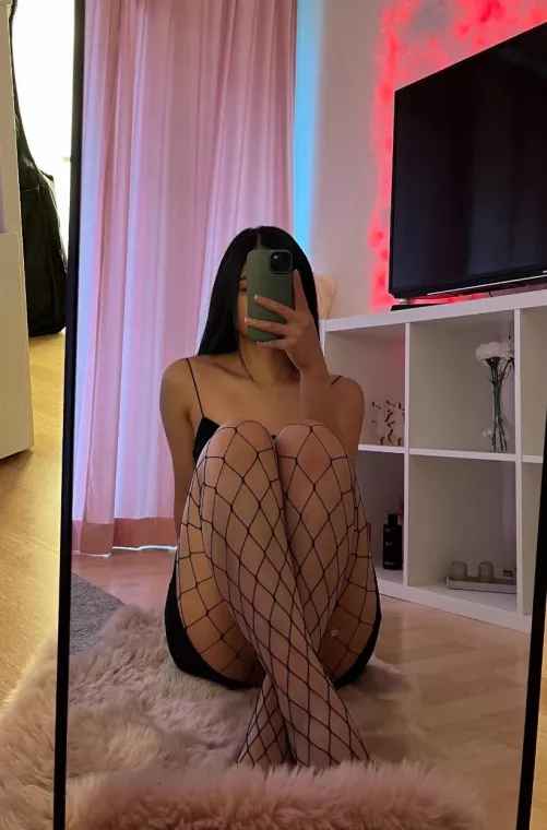 Cold floor - trying to make it hotter :p