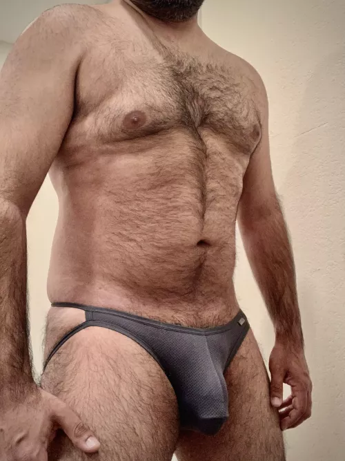 Dadbod packing on those holiday pounds...who wants to workout with me?