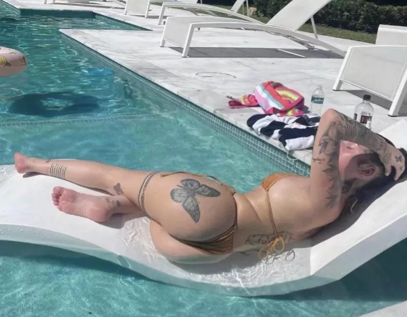 Danielle Bregoli ass