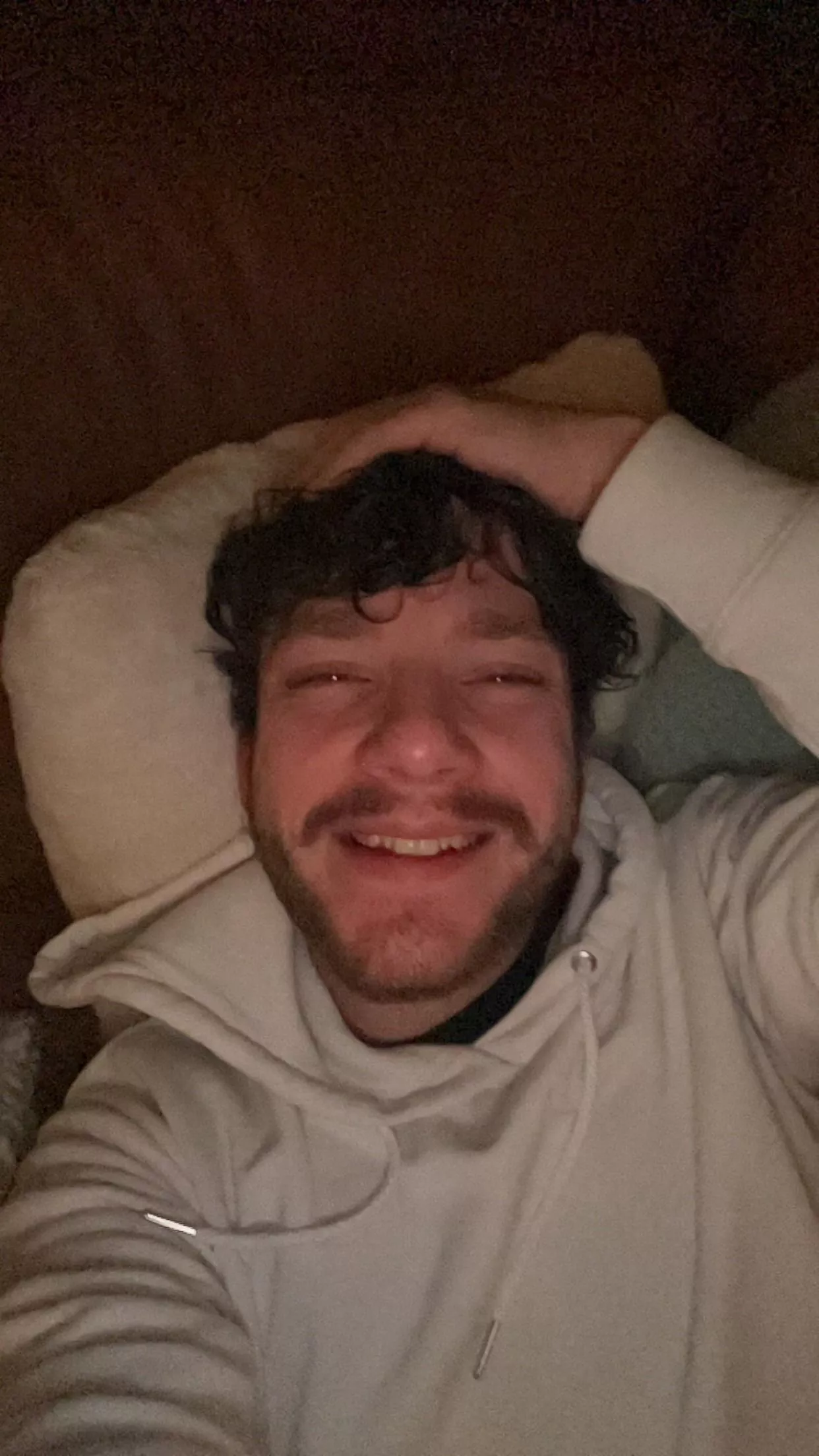 Fresh out of the shower and heard that I start a new job Friday 😀😀 really exited!! How is your day going bros?