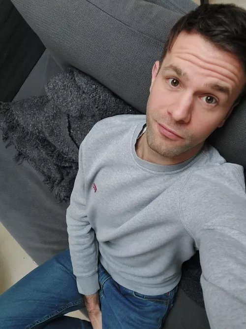 Happy Monday morning, bros!