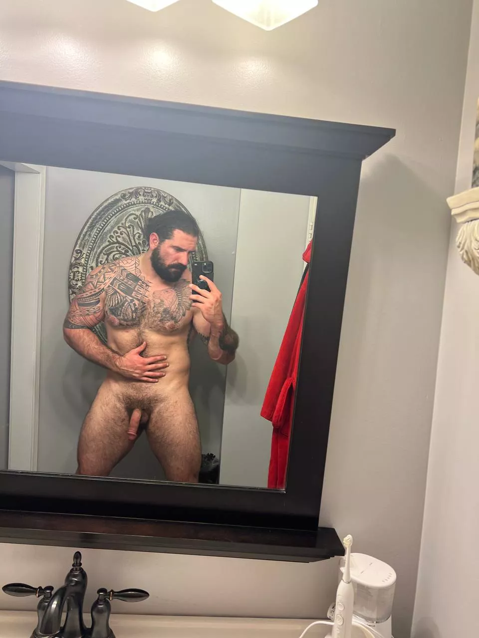 If we were room mates would you let me walk around naked?