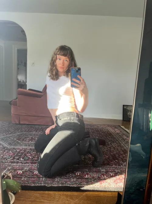 Just a sunny selfie [F]