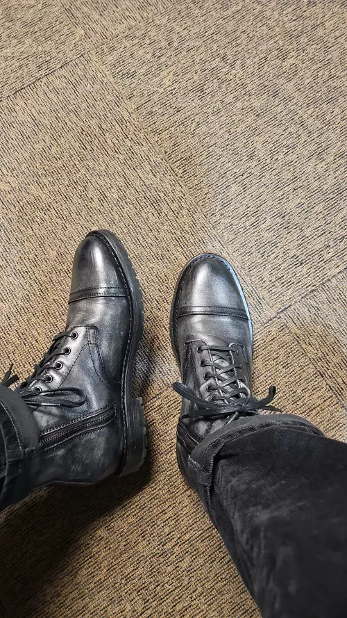 Just got these distressed gray Thursday Majors second hand and they are awesome!