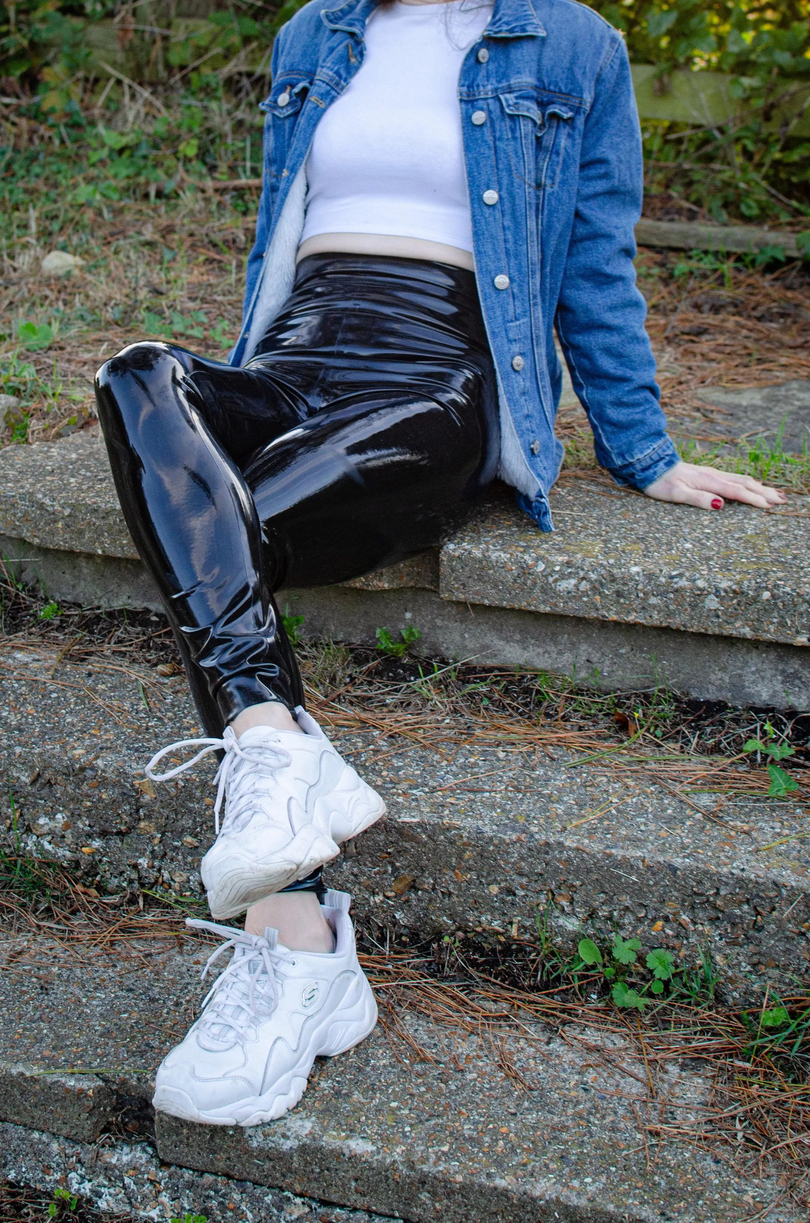 Just waiting for the bus, perhaps you could give me a lift?