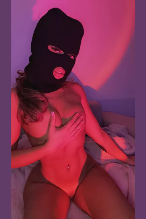 Let's play with my belly and belly button