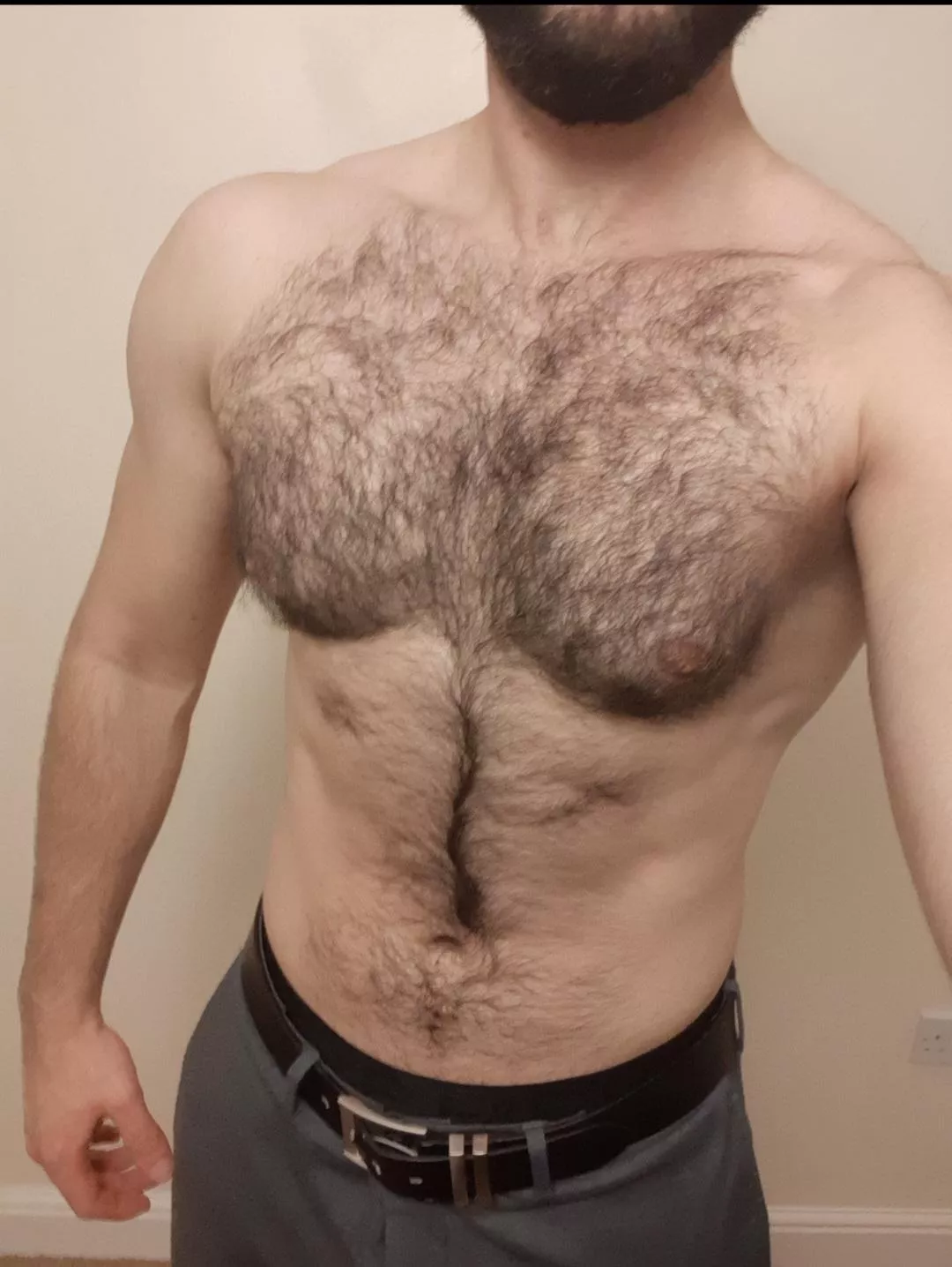 My hairy chest will be your comfy pillow to rest after sex 😜