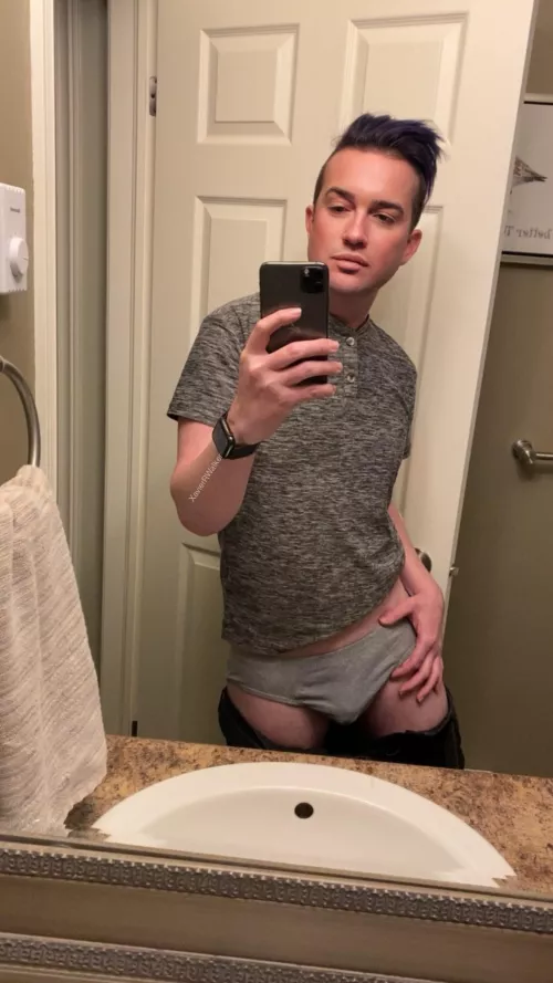 (NSFW)basic guy, basic briefs. That ok