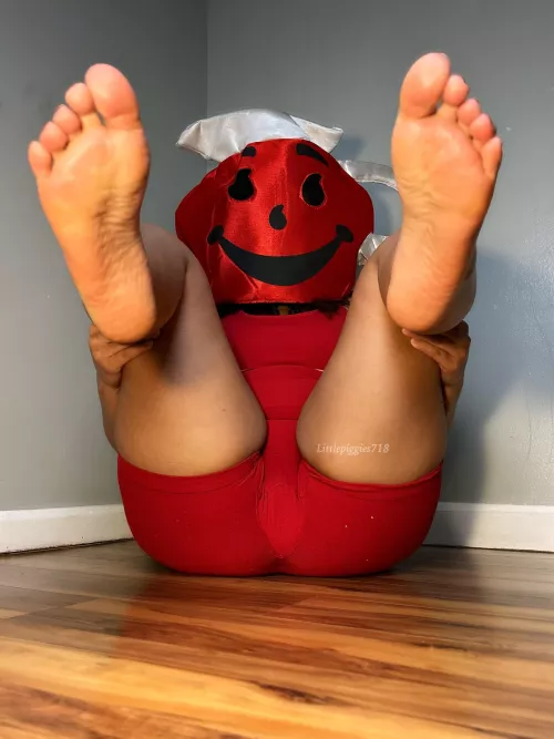 Oh yeahhhhh just cursing your timeline with this cosplay