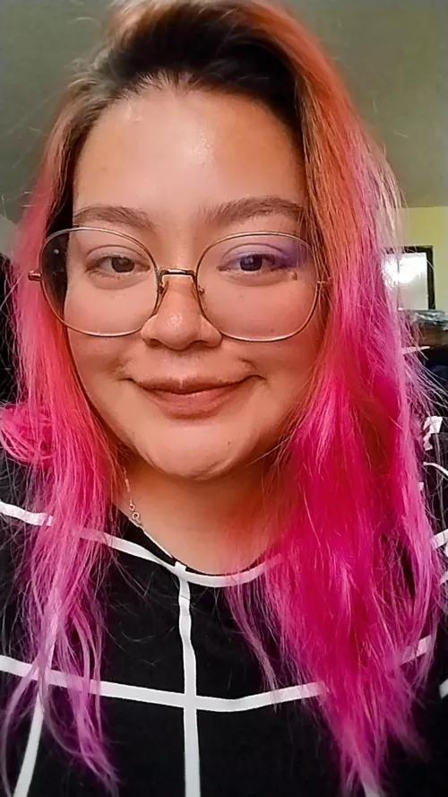 Selfie in the office 😏