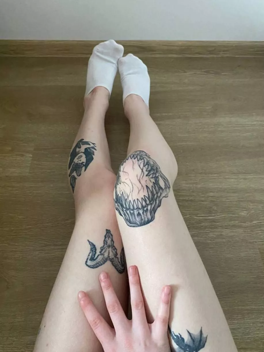 Snow white and feeling naughty.