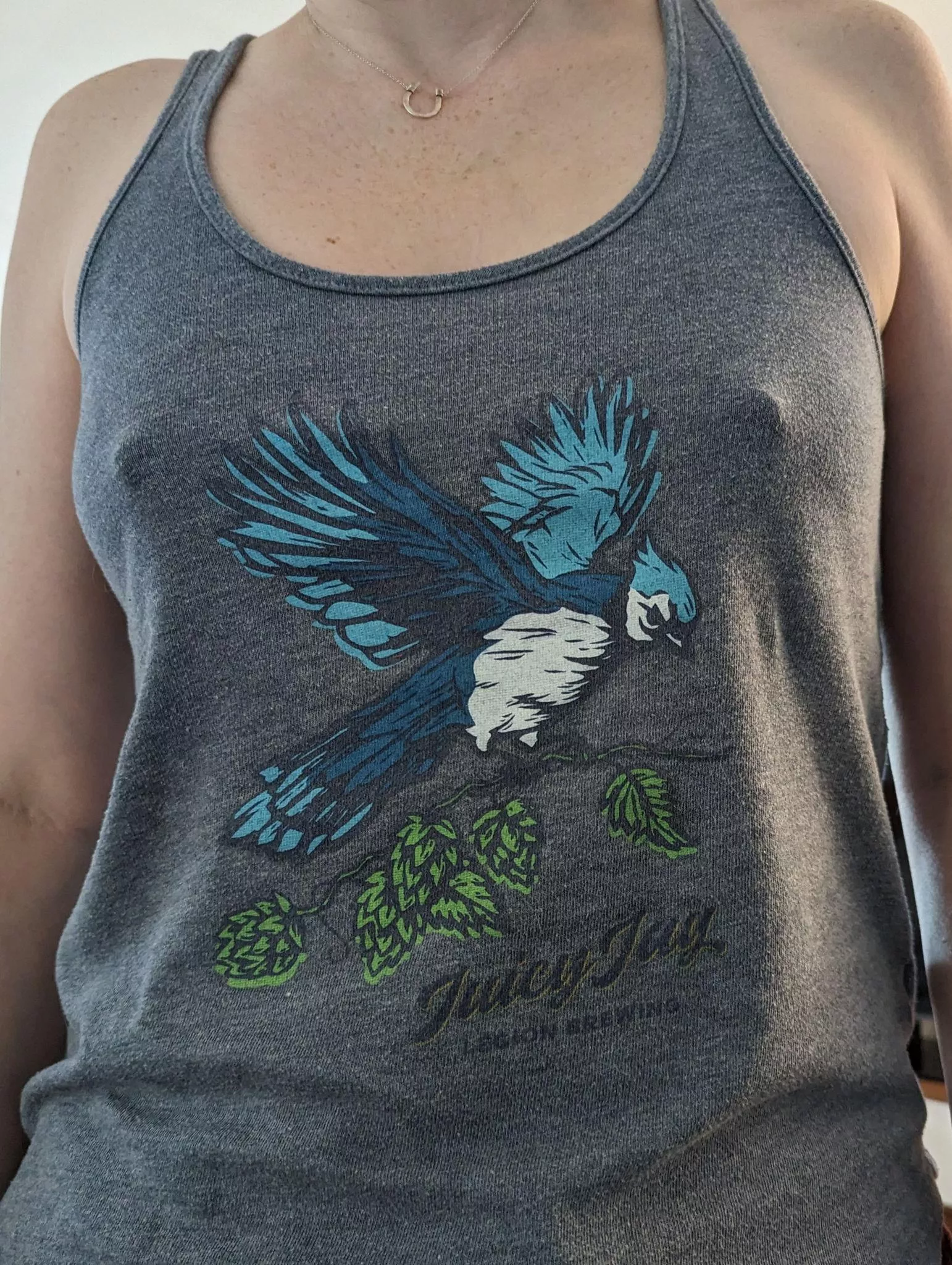 Tanktop with no bra.