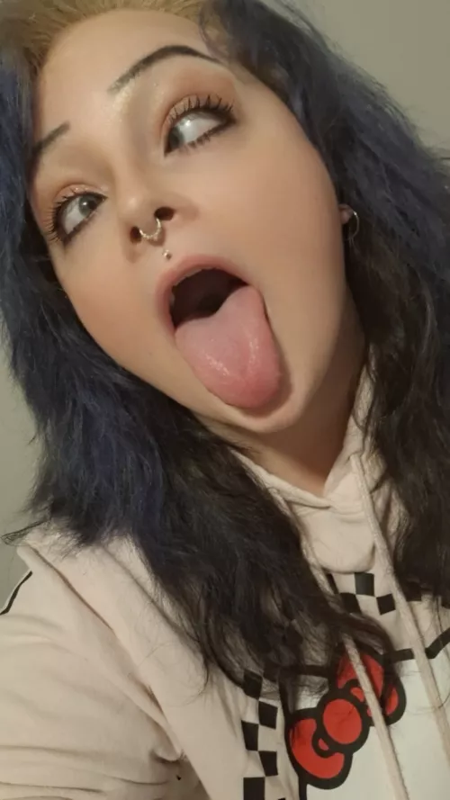 The only thing I want for Christmas is a big, creamy 🥜 in my mouth 😋