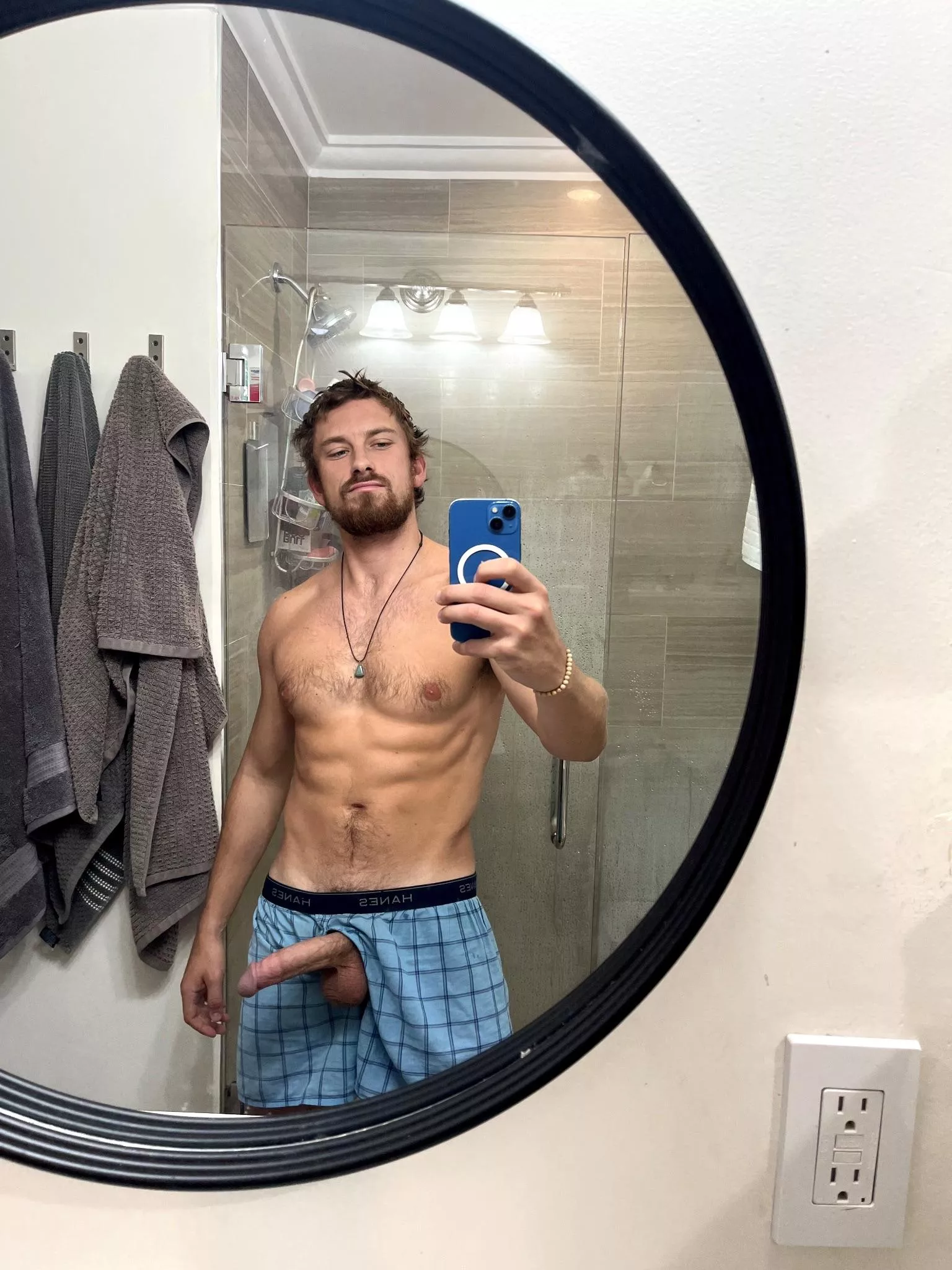 Through the fly bro? 🥵(25)