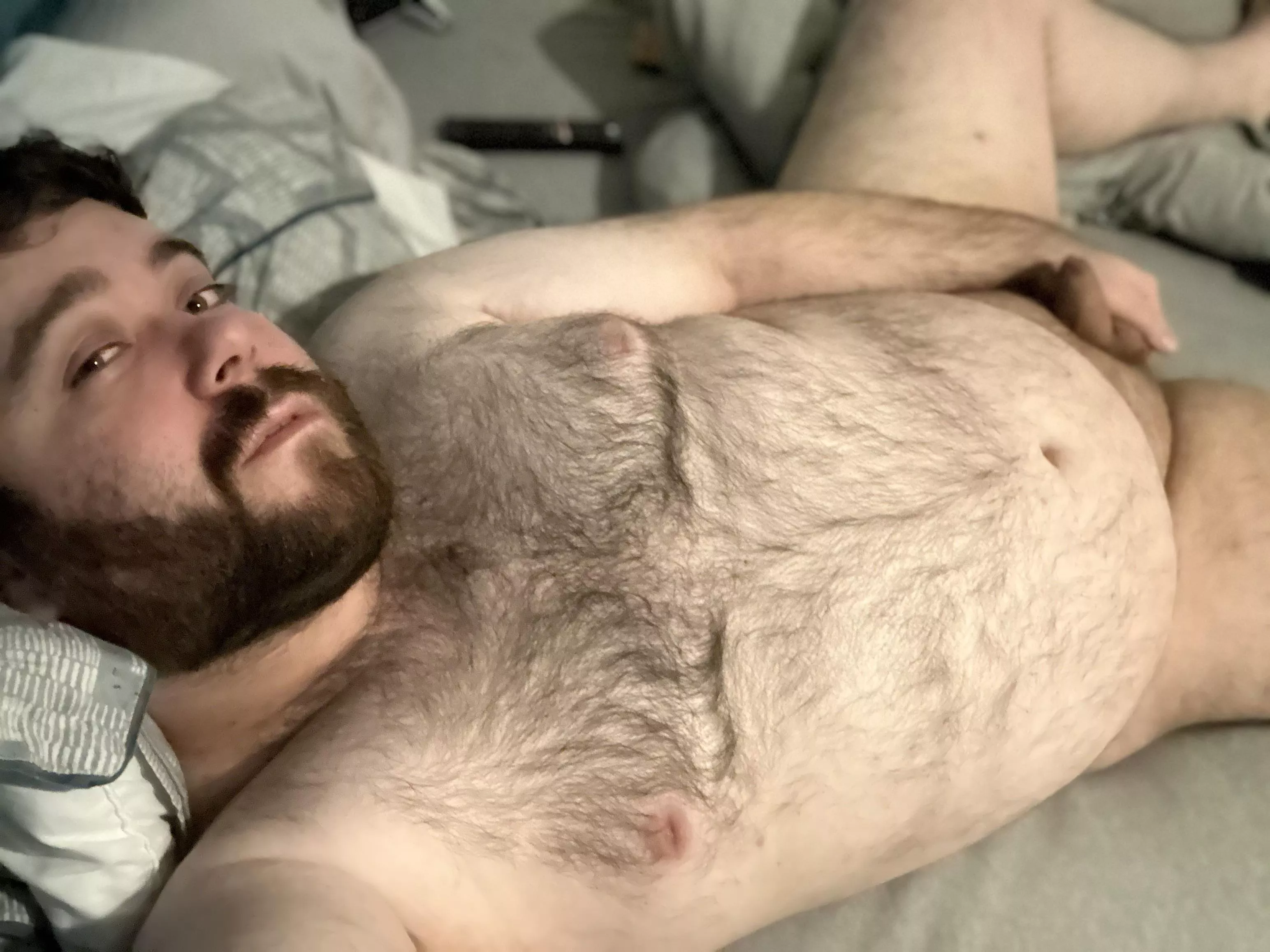 UK - any chasers out there to spoon? Can’t promise I won’t get hard! 🐻