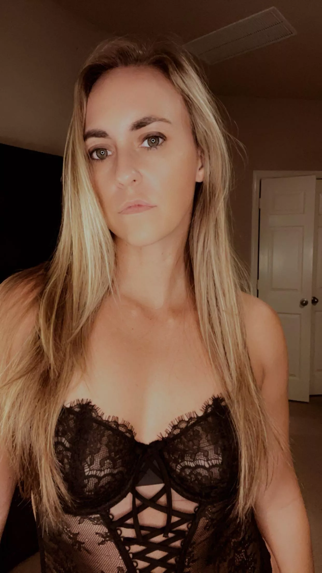 Wanna Be naughty with me