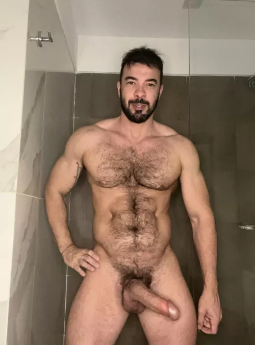 Wanna suck me off before or after I shower? 😏