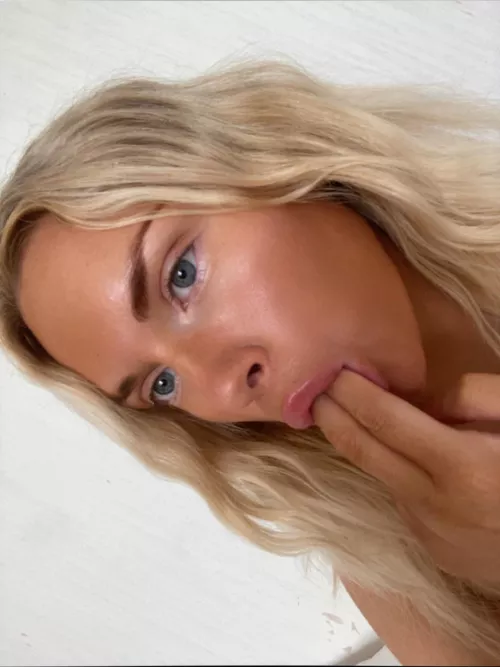 your secret aussie gf @emilyruby___