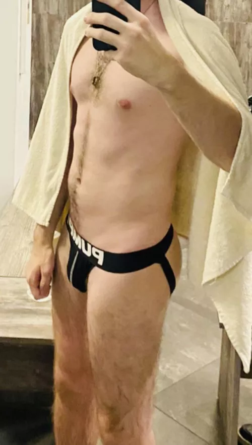 26 m is looking for chat 🙃 DM is open 😉