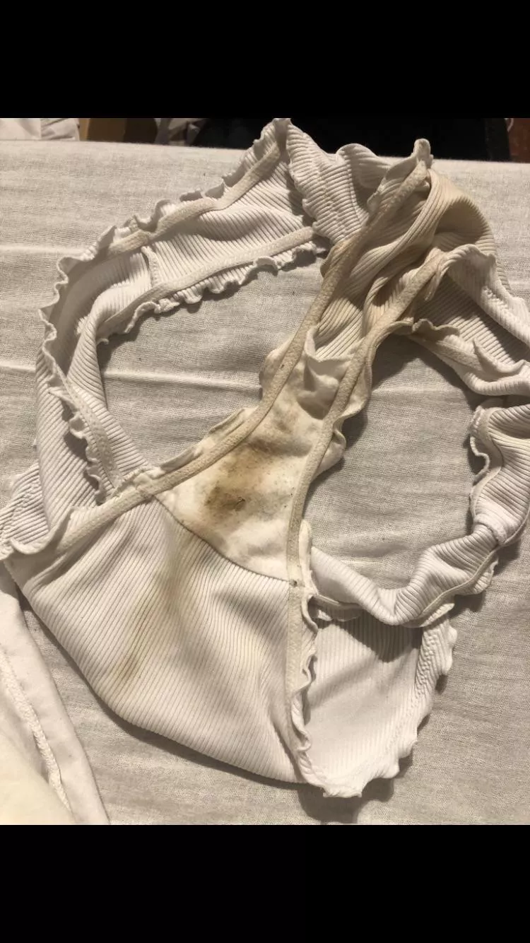 After a night of anal and a day of working out at the gym, my panties are a little stained