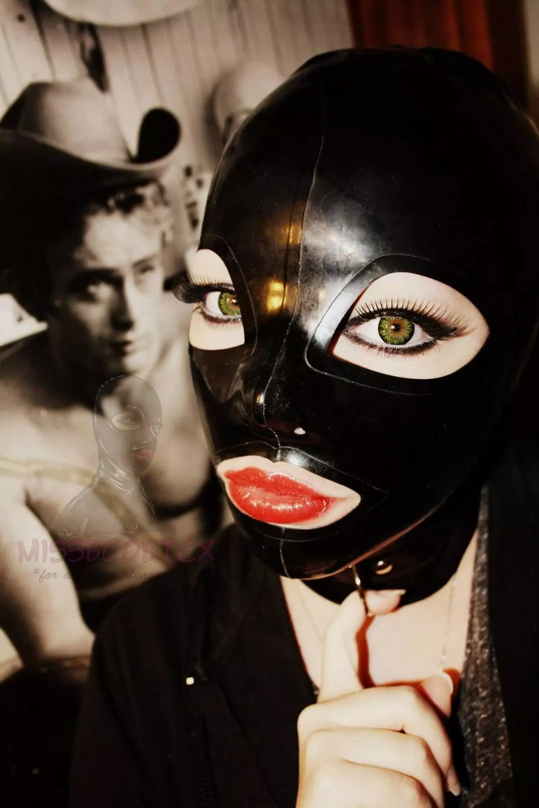 Always happy w/ my hood <3